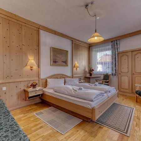 Hotel Bayerischer Hof 博登迈斯 外观 照片