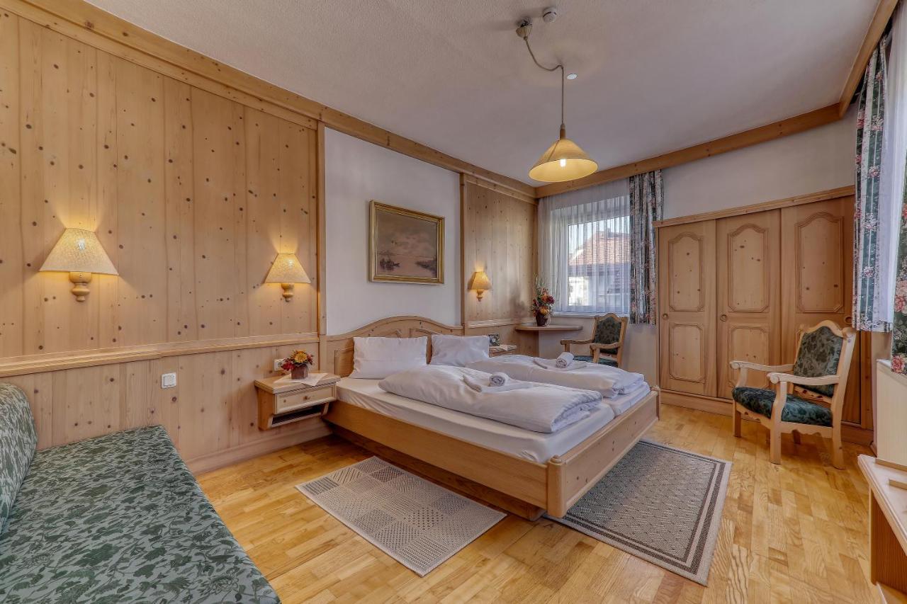 Hotel Bayerischer Hof 博登迈斯 外观 照片